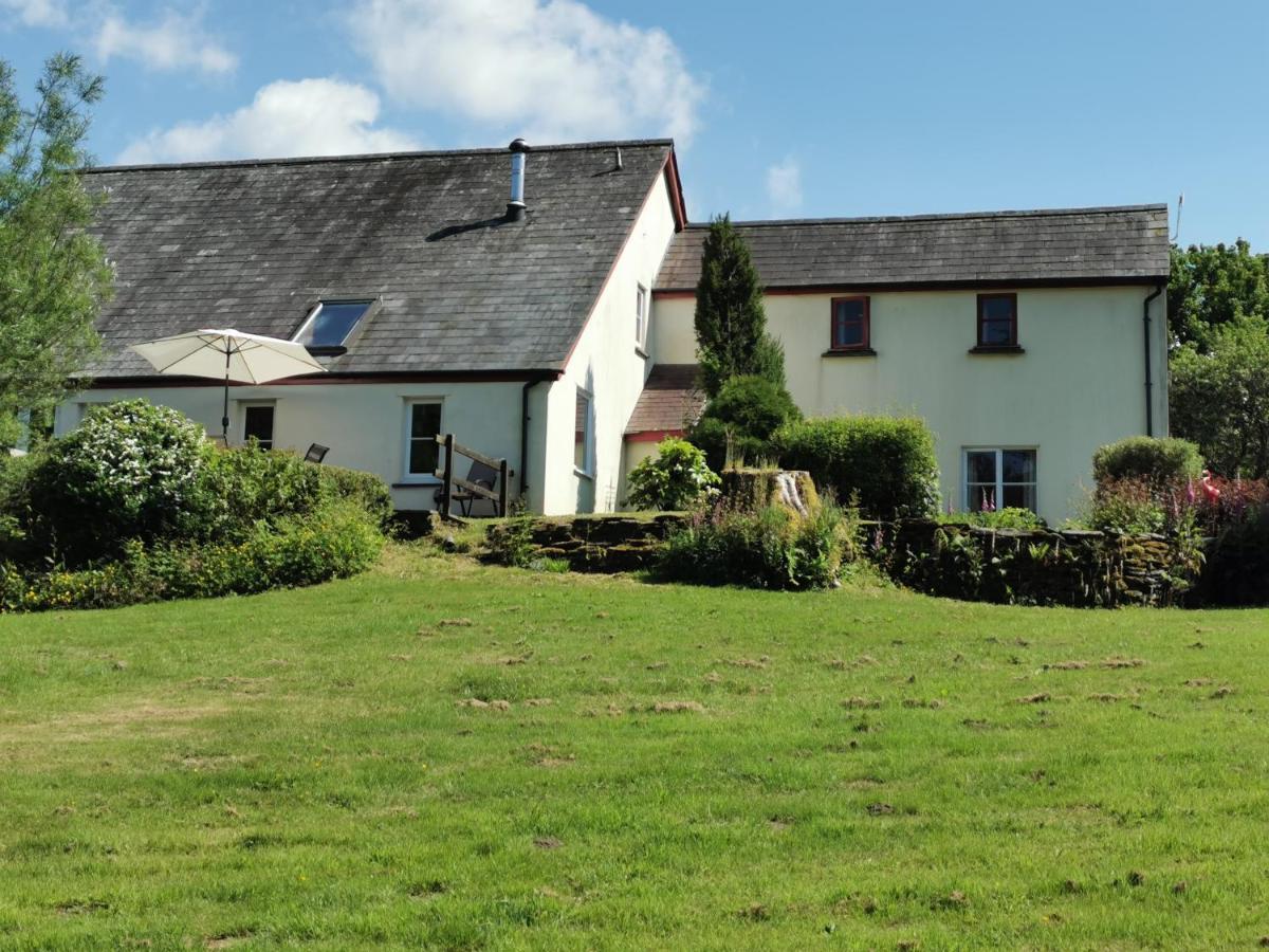 Wellstone Cottages - Honey Coach House Llanfyrnach Екстериор снимка